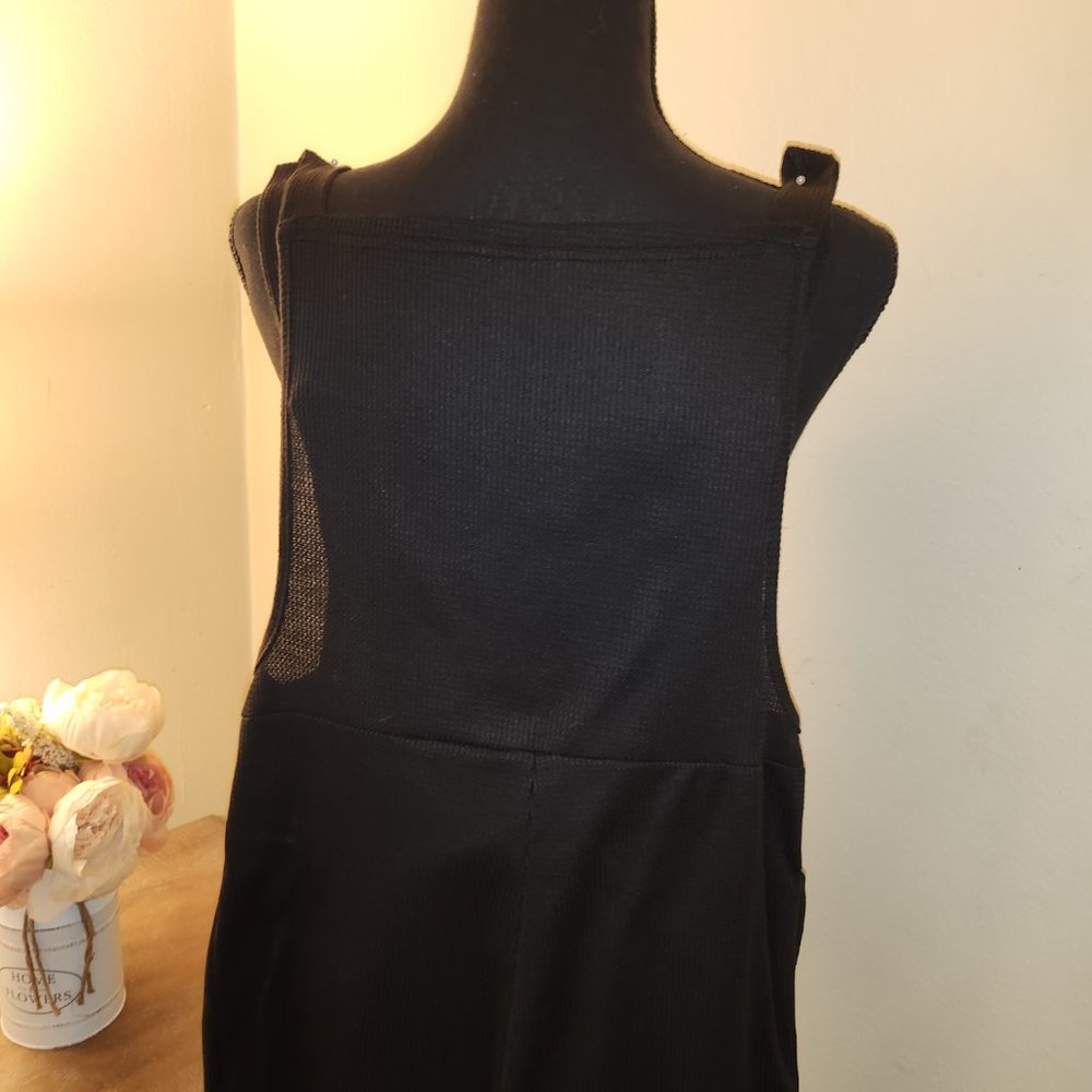 Chic Silhouette: Black Solid Wide Leg Jumpsuit - image 8